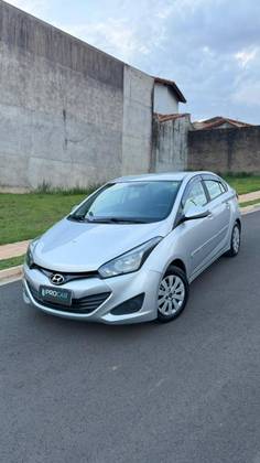 HYUNDAI HB20S 1.0 COMFORT PLUS 12V FLEX 4P MANUAL